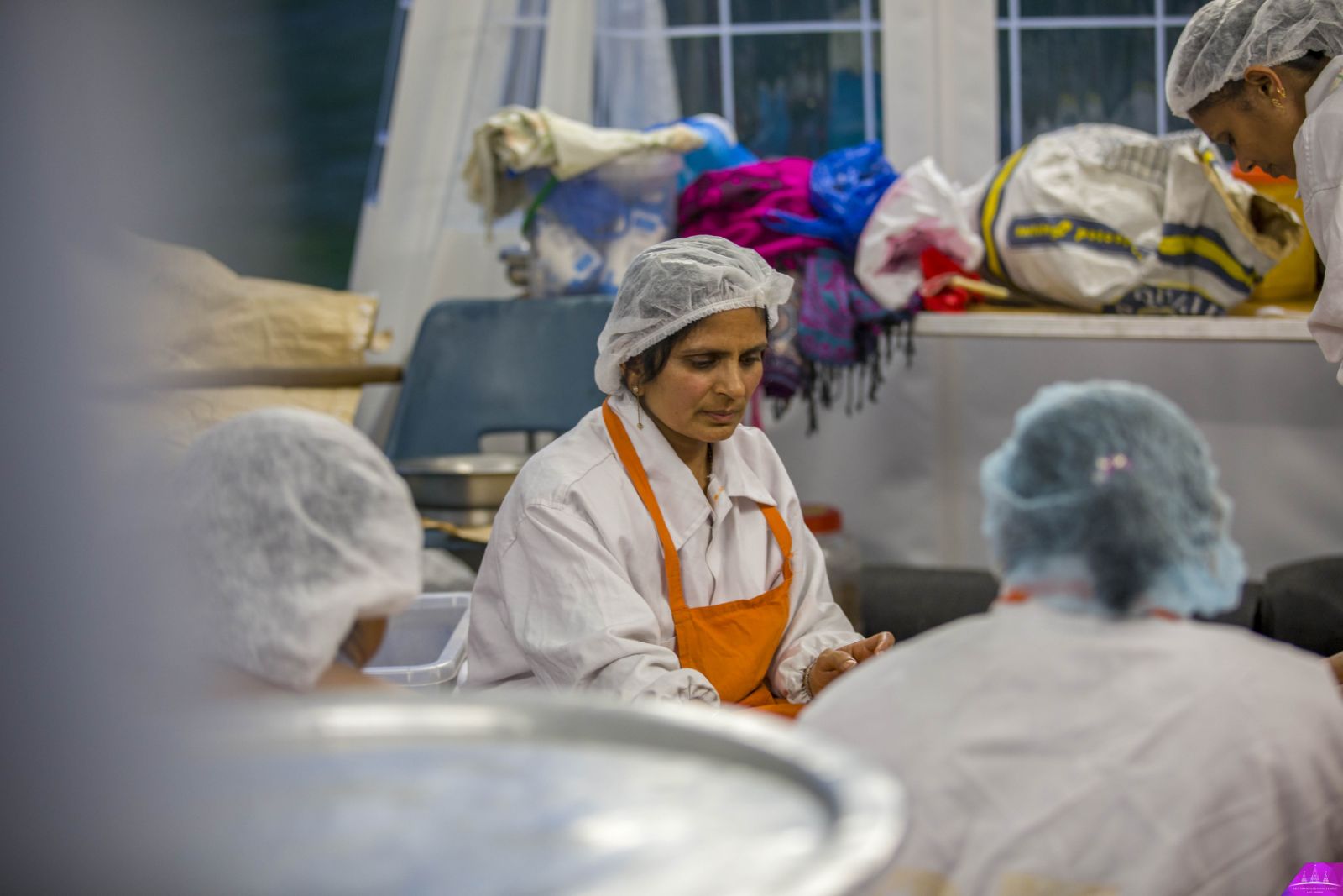 ©1987-2017 SKS Swaminarayan Temple East London